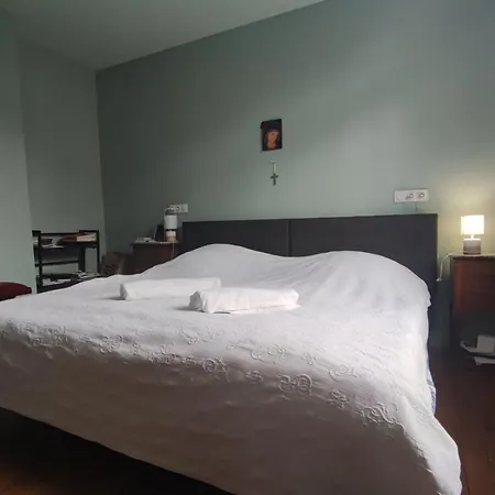 Large Beautiful Cocoon In The Heart Of Apartment